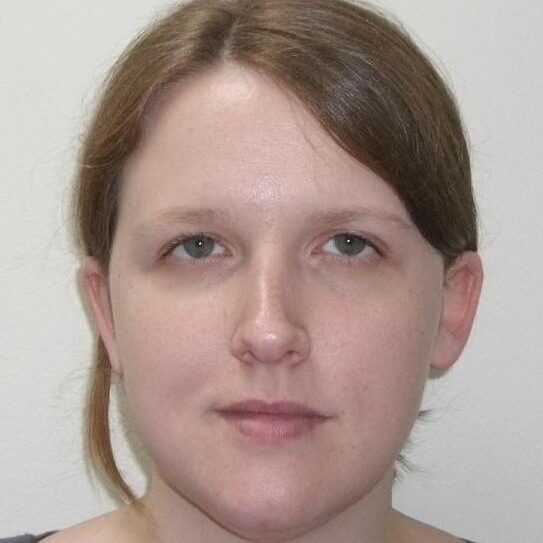 Dr Liz Field